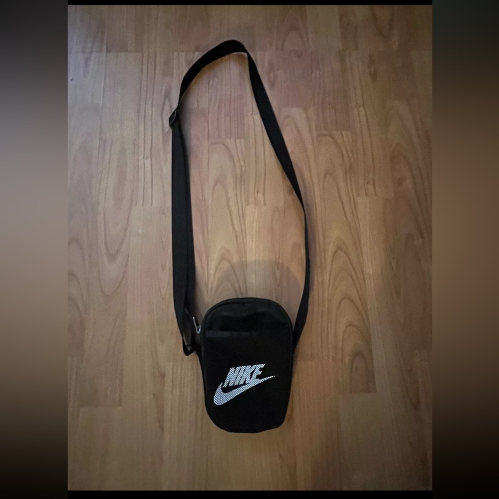 nike crossbody bag women